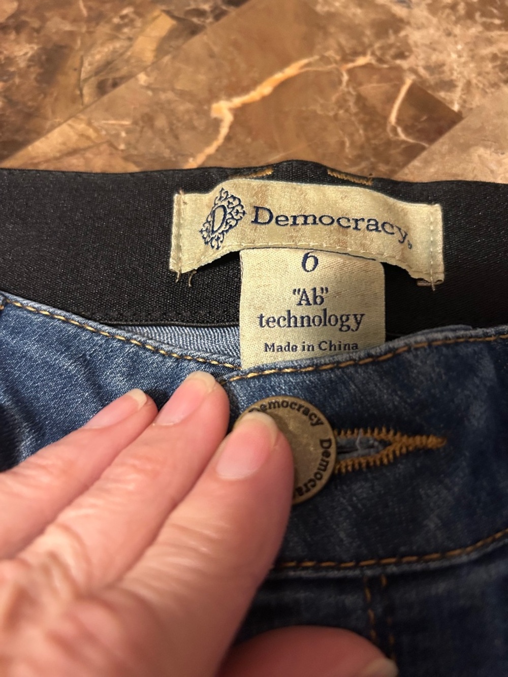 Democracy Jean Shorts - Picture 2 of 4